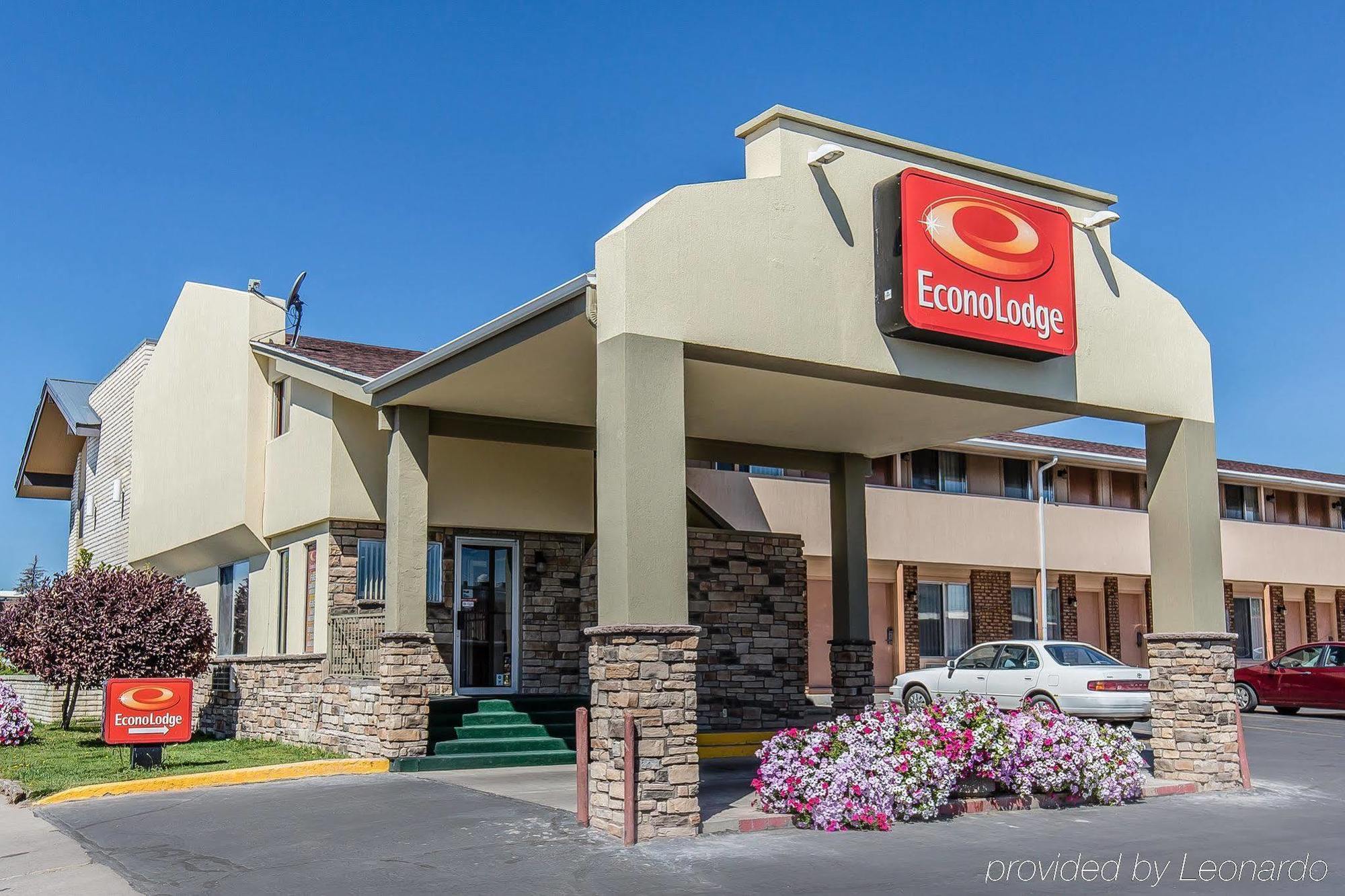Econo Lodge Downtown Vernal Exterior photo